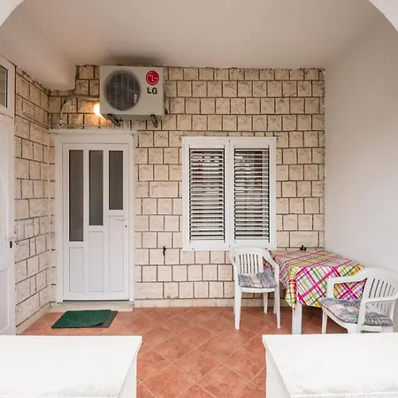 Daire Primorka - With Terrace Dubrovnik
